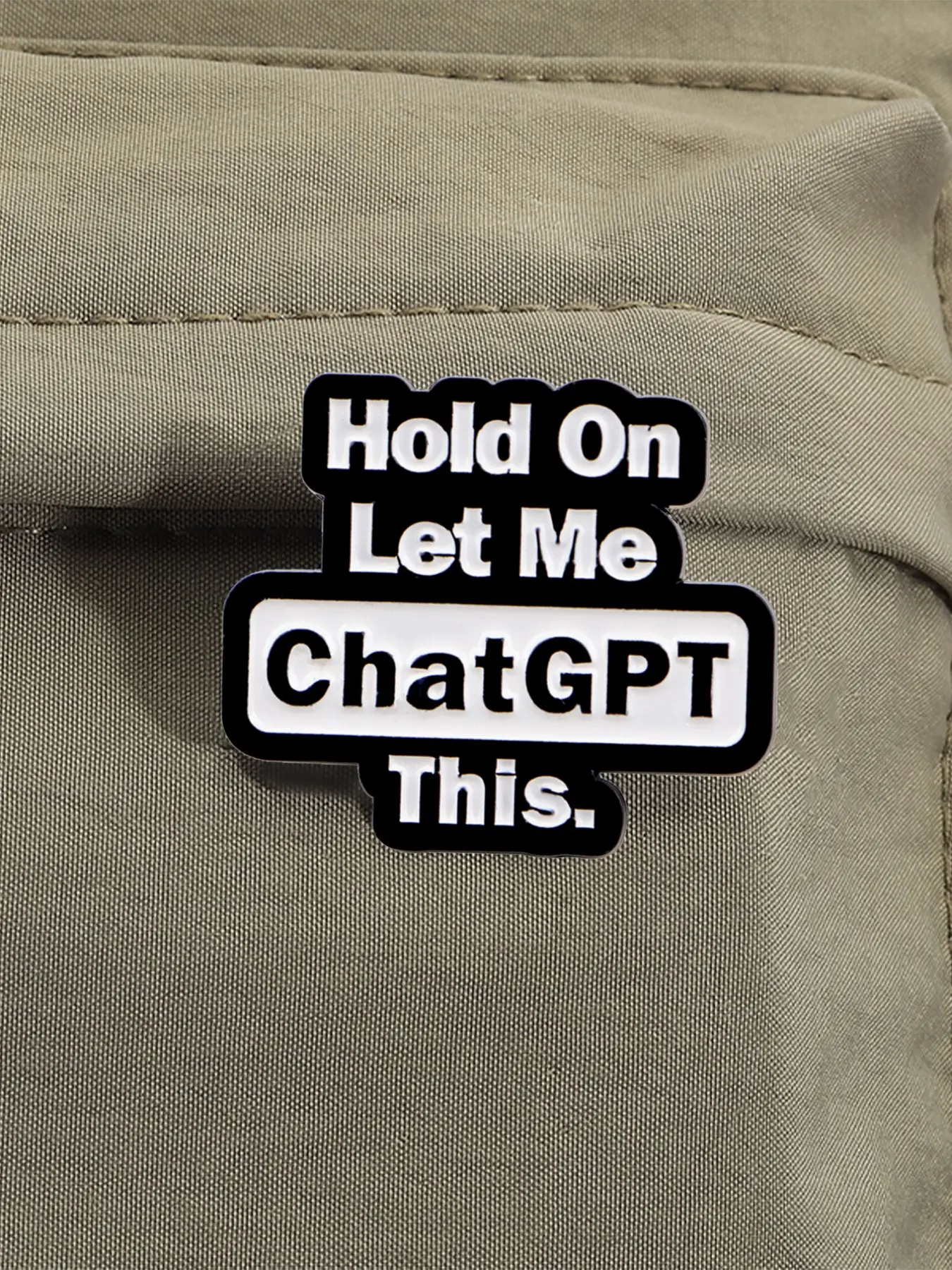 Broche en émail Chatgpt, insig - Tech Accessories Logo avis et prix